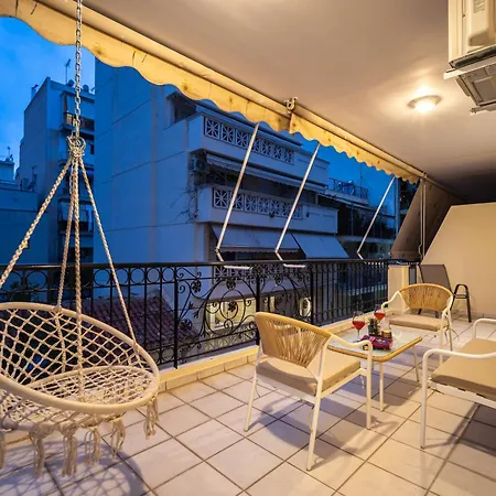 Acropolis Retreat In Style