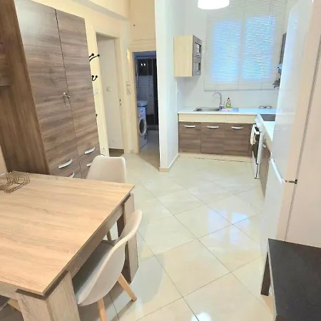 Apartment Great View Renovated Opposite From Metro *