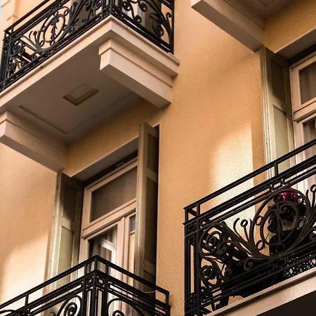 Asty Luxury Apartment