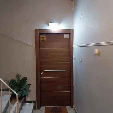 Appartamento Cozy & Bright 50m From Subway -agios Antonios Atene