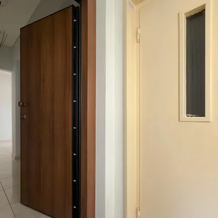 Matrozou Spacious 95sqm In Koukaki *
