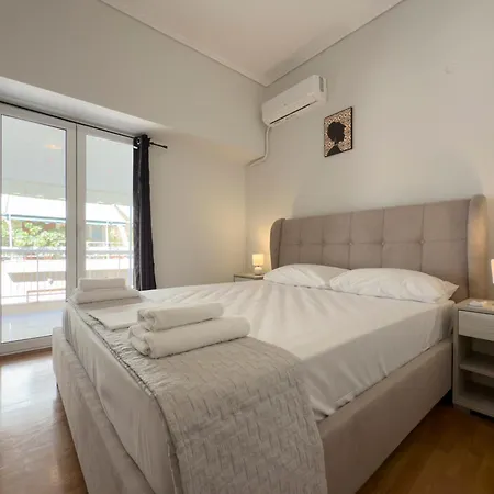 Matrozou Spacious 95sqm In Koukaki Athens