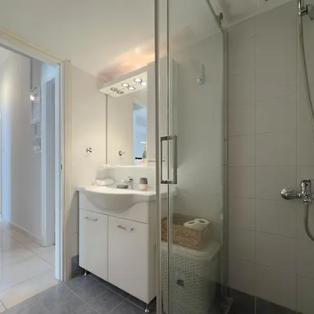 Apartment Matrozou Spacious 95sqm In Koukaki *