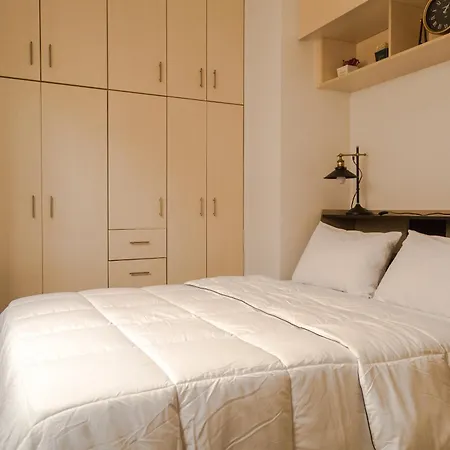 Neos Kosmos 2bdr Next To Metro Station Apartment