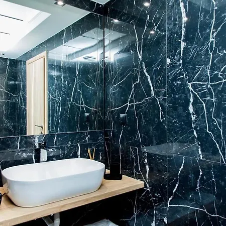 Contemporary And Chic In Athens