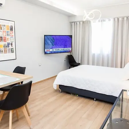 Contemporary And Chic In Athens