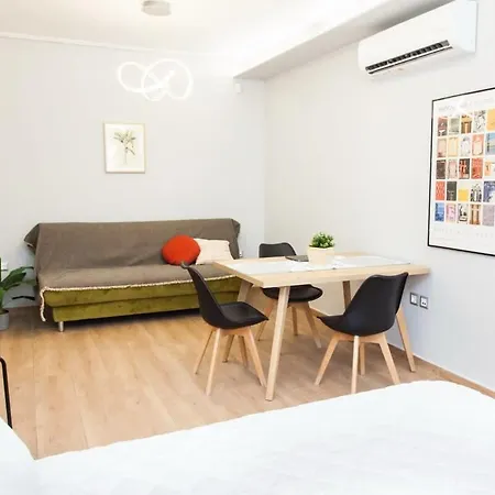 Contemporary And Chic In