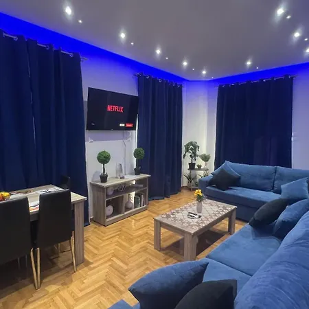 Apartment Four Seasons