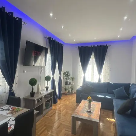 Four Seasons Apartment Athens