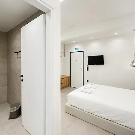 Megaro Luxury 7 In Syntagma *