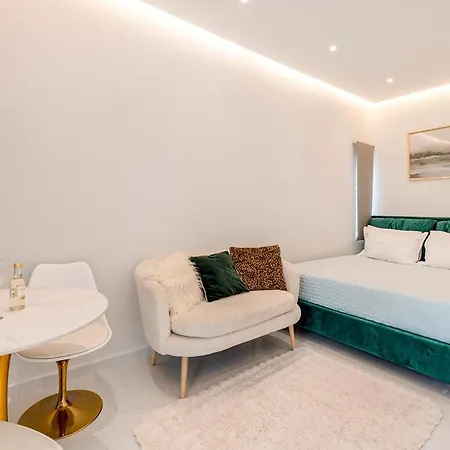 Boutique3436 Luxury