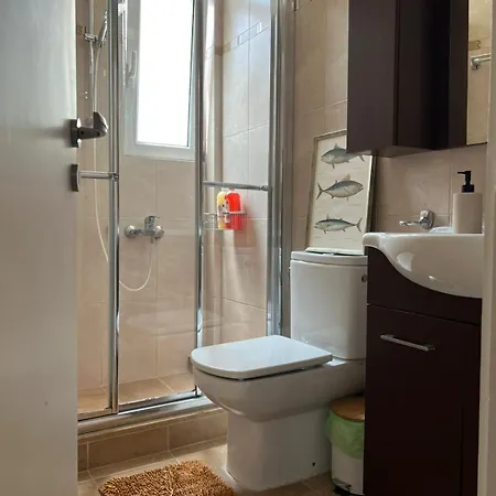 Taratsaki Apartment *