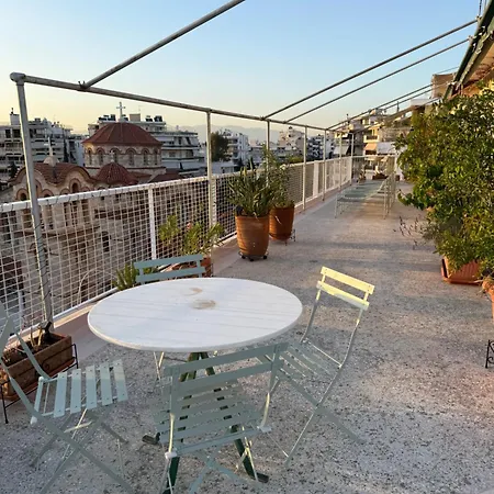 Rooftop Riviera Apartment *