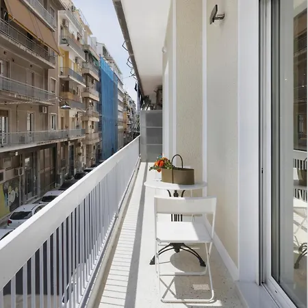 Spacious Athenian Escape, Koukaki Aten