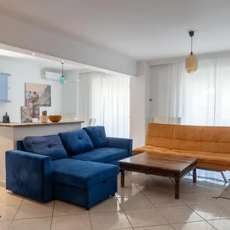 Apartment Luxury And Spacious For 8 Guests New Features April 2025 Athens
