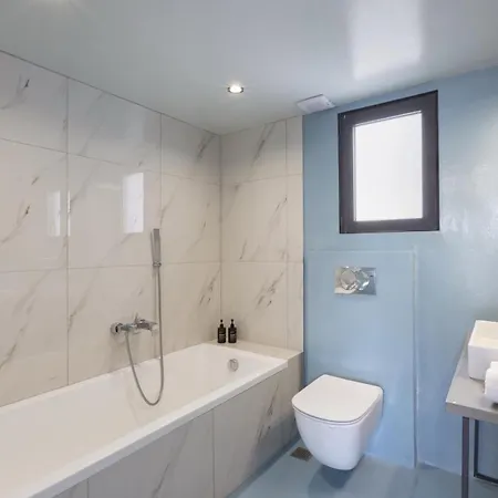 Super Modern Minimal Flat Nr Metro & Arch. Museum Athens