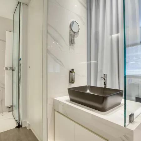 Gsm Elevated Luxury * Athen