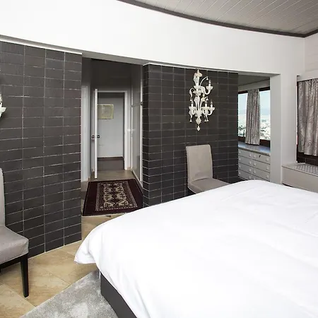 Exclusive Spacious With Expansive Views - St8 Apartment Athen