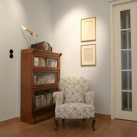 Apartment Lavish Neoclassical Lykavittos Athens