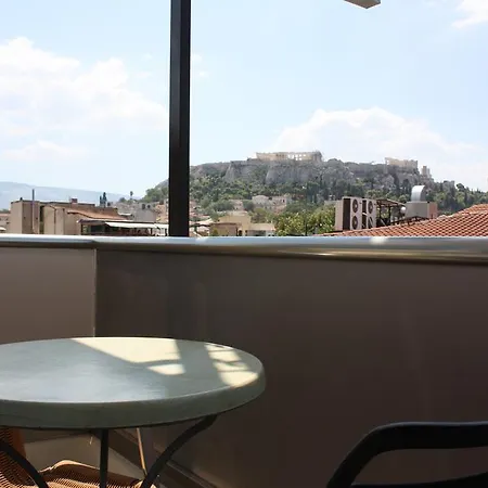 Pella Hotel Ateny