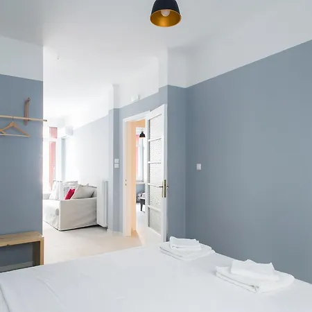 Karitsi Place Apartahotel Atenas