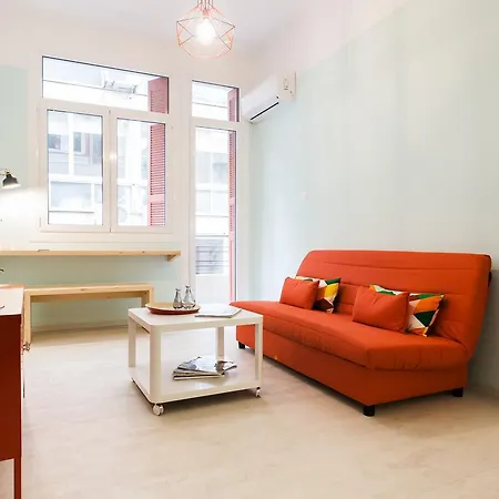 Karitsi Place 3*