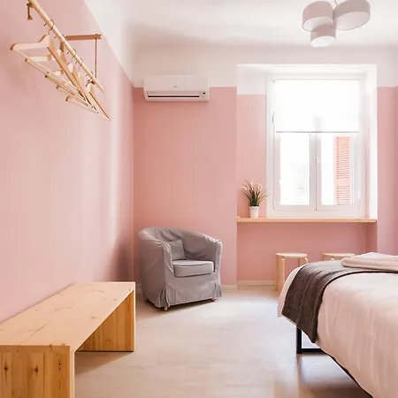 Karitsi Place Apartahotel Atenas