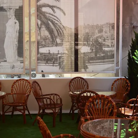 Hotel Athinas Street 2*