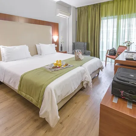Polis Grand 4* אתונה