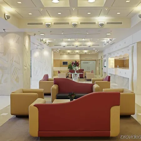 Attica Av, Airport W. By Ihg Hotel 4*