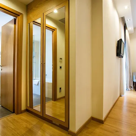 The Gate Hotel Atenas