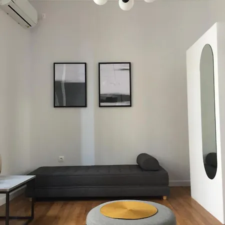 Live Life Ermou Apartment *