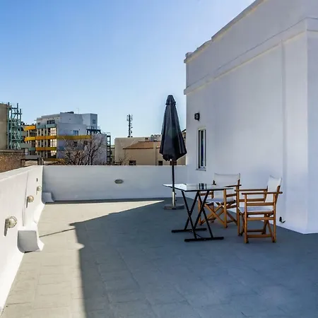 Elegant Central Apartments - Acropolis View & Garden Apartament Ateny