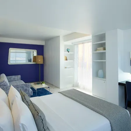 Fresh Hotel 4*