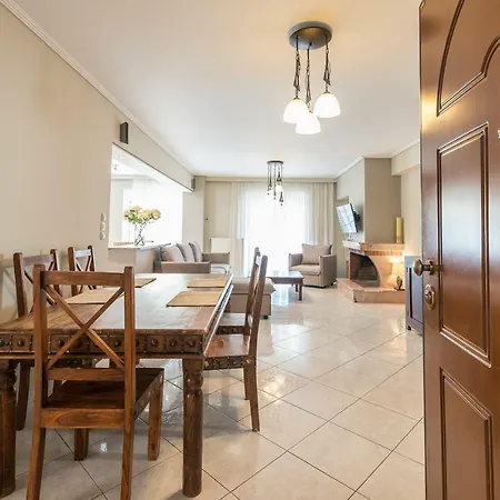 Luxury And Spacious For 8 Guests New Features April 2025 Apartment Athens