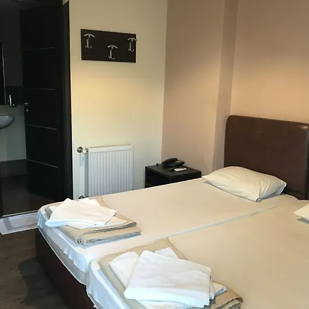 Hotel Pella *