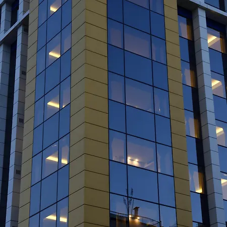 Avenue 4* אתונה