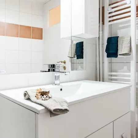 Classy And Stylish Private At Acropolis Museum Metro Station Apartament
