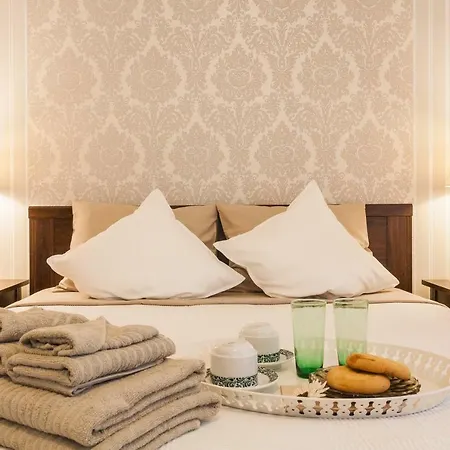 Classy And Stylish Private At Acropolis Museum Metro Station Apartament