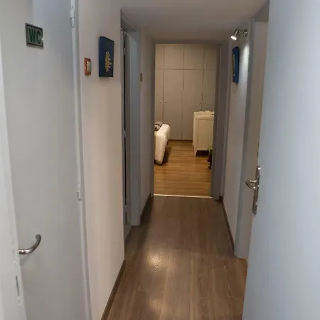 Center Spacious Luxury Lejlighed *