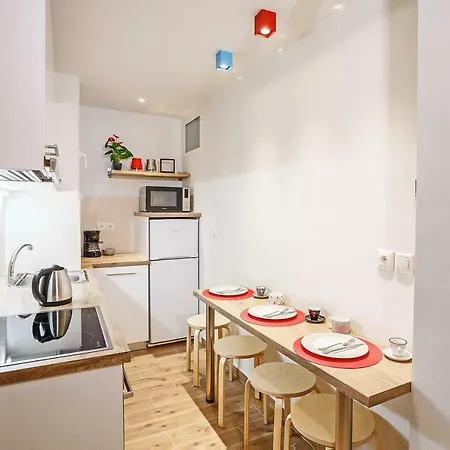 Acropolis Comfort * Ateny