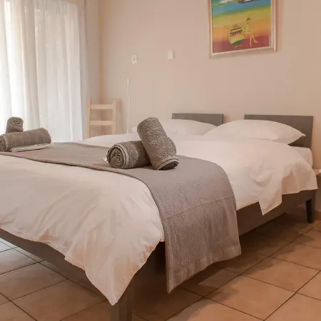 Apartment Modern Minimalistic Sunny With Balcony Athens