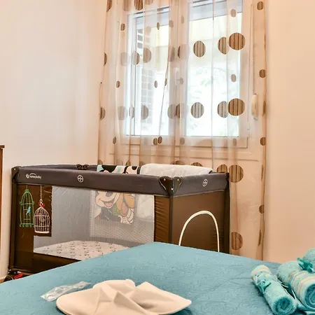 Manolitos 5 * Athens