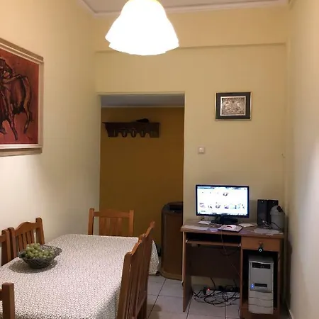 Anna In Kypseli Apartment