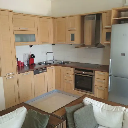Apartment George's *