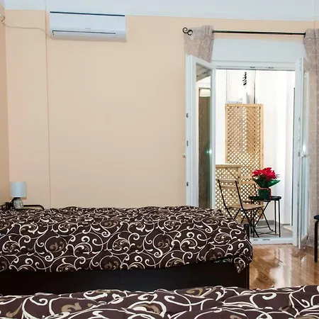Comfortable With Breakfast In Appartement Athene