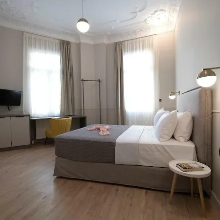 Plaka Arch Bed & Breakfast 3*