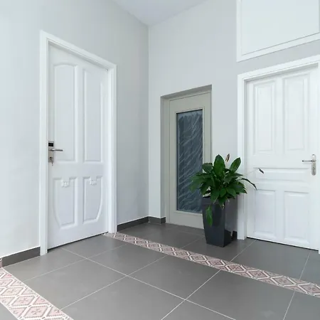 Plaka Arch Bed & Breakfast Aten