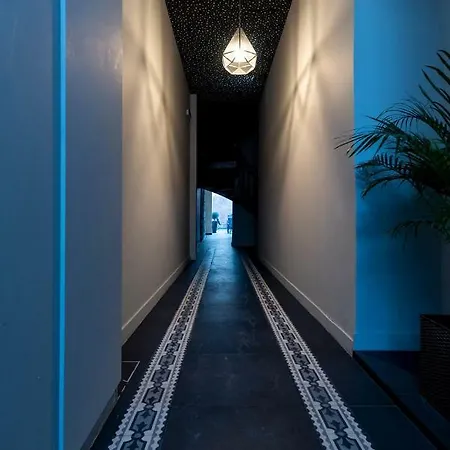 Bed & Breakfast Plaka Arch