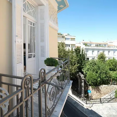 Plaka Arch Bed & Breakfast
